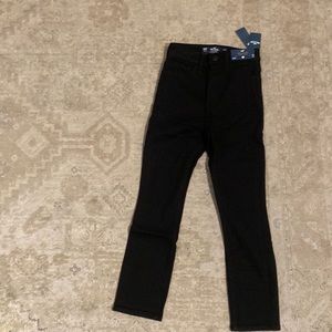 NWT ULTRA HIGH-RISE BLACK HOLLISTER CA SKINNY ANKLE JEANS, SIZE 00-XS, W23, L23